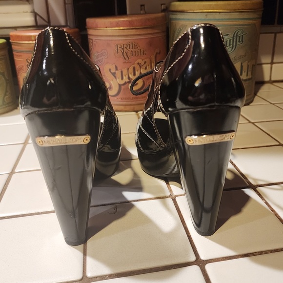MICHAEL Michael Kors Peep Toe Oxford Black Patent Leather Heels 8.5 - Picture 5 of 12